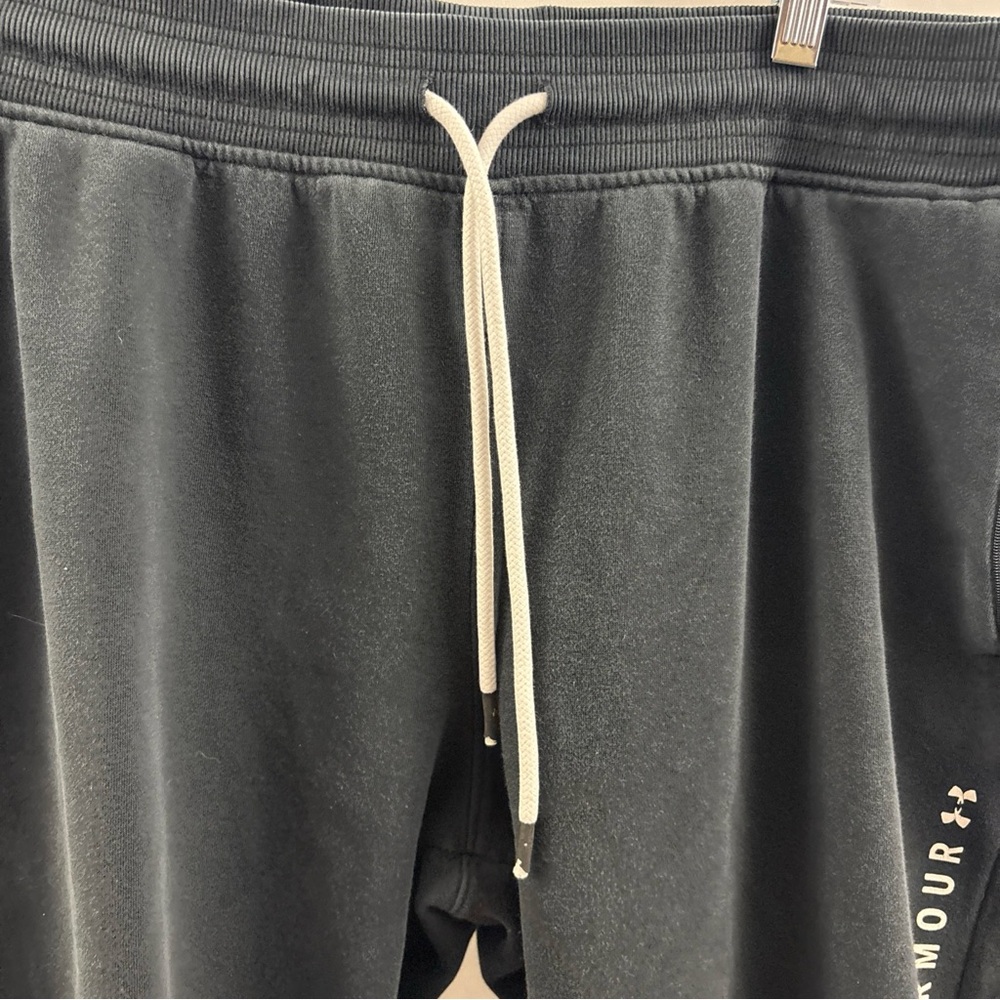 Under Armour Sweatpants Mens XL Black Fleece Joggers Elastic Waist Pockets Logo - Picture 5 of 9